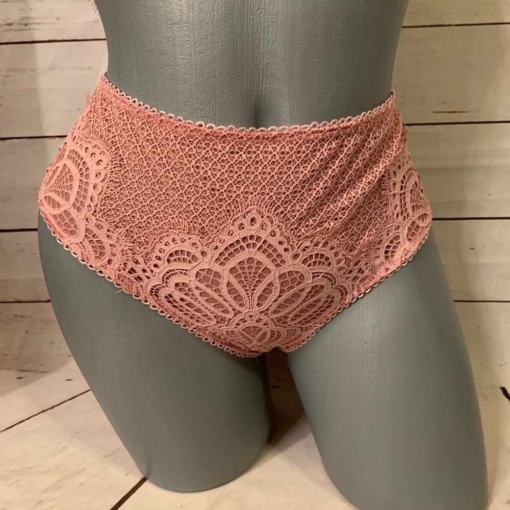 Victoria Secret Set - Picture 3 of 7